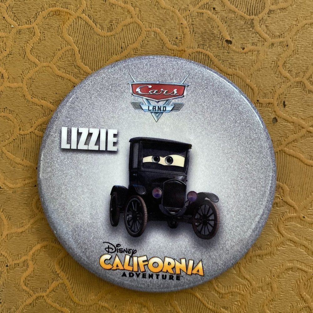 Disney California Adventure Cars Land Lizzie Collector Button Pin Promo Souvenir
